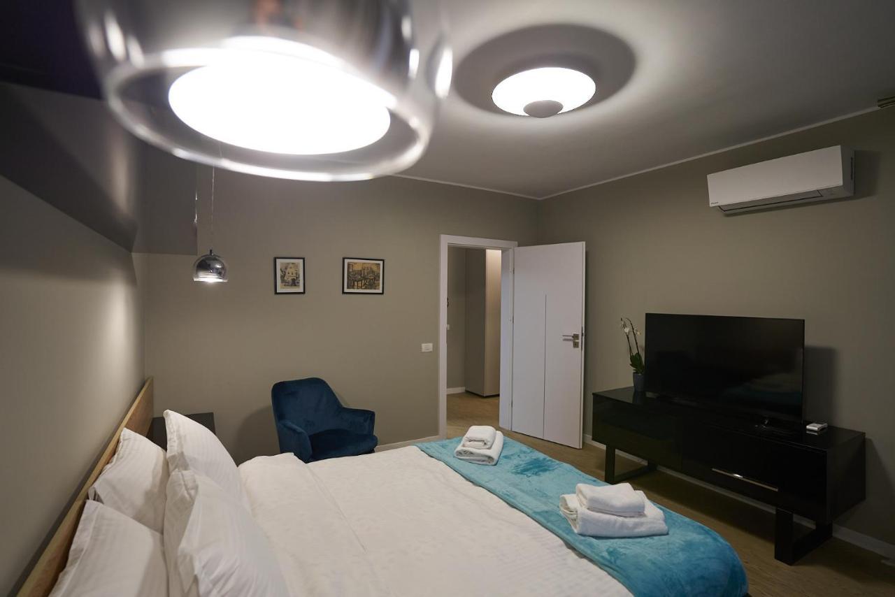 Plaza - Karm Studio Bucureşti